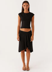 Shes A Lady Top - Black