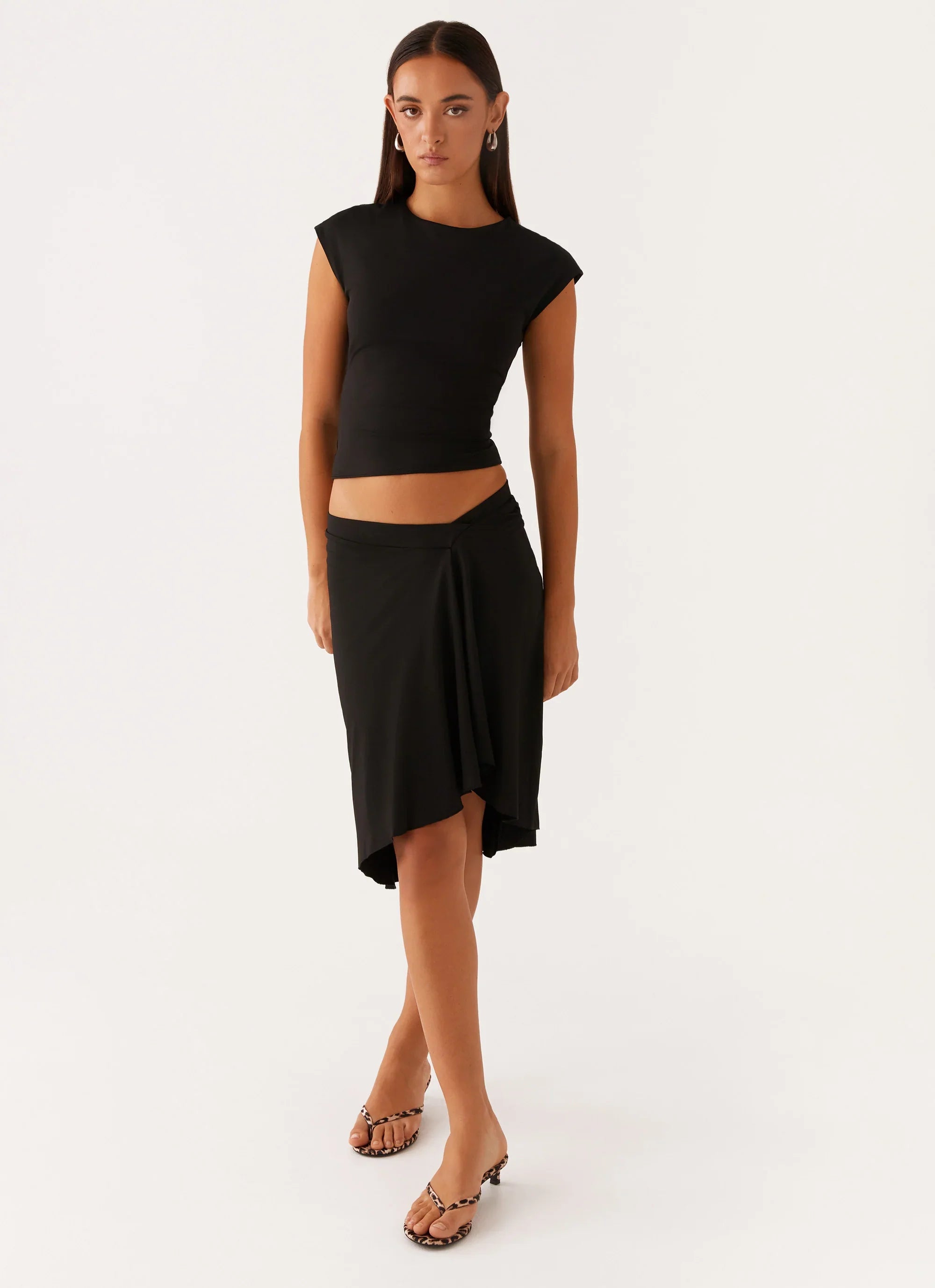 Shes A Lady Top - Black